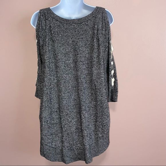 Express gray cold shoulder tunic top sweater size medium - Picture 3 of 7